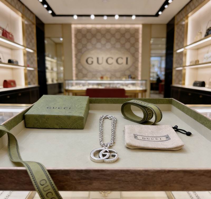 Gucci Suits 03yxs12  (9)