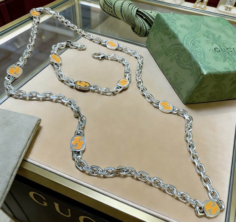 Gucci Suits 04yxs18 (12)