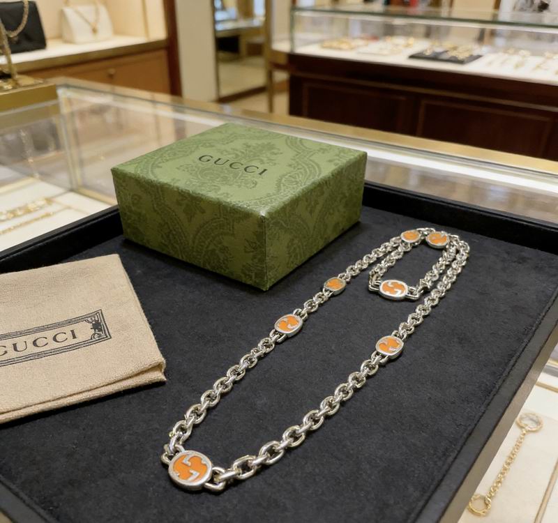 Gucci Suits 04yxs18 (16)