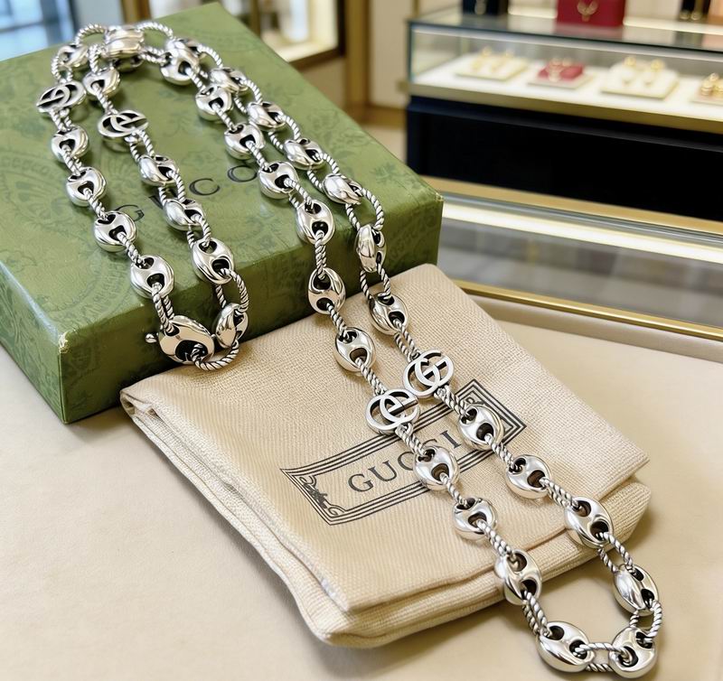 Gucci Suits 04yxs20 (2)