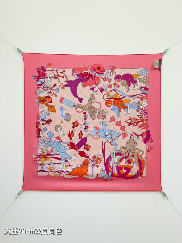 Gucci silk scarf 90X90cm E52 (8)