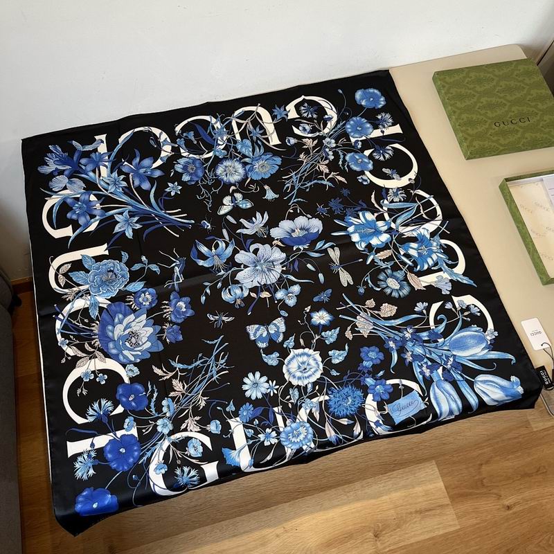 Gucci silk scarf hm (10)