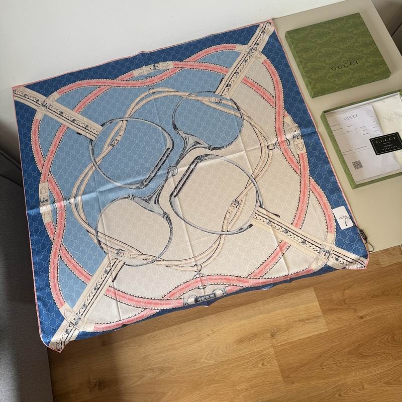 Gucci silk scarf hm (24)