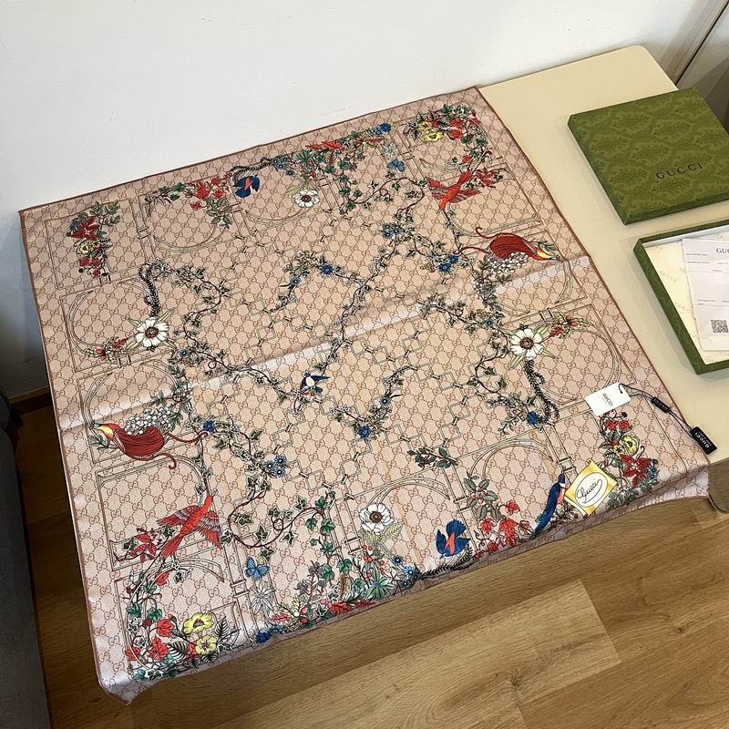 Gucci silk scarf hm (36)
