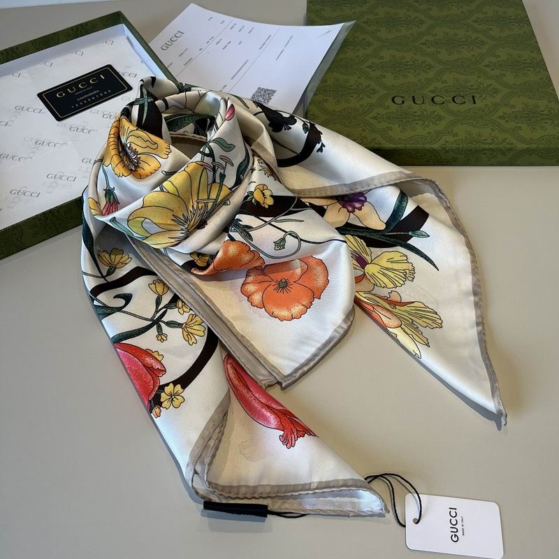 Gucci silk scarf hm (6)