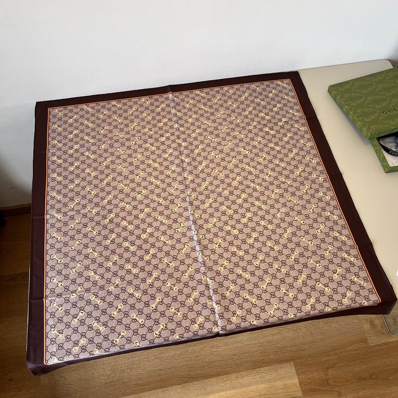 Gucci silk scarf hm (93)