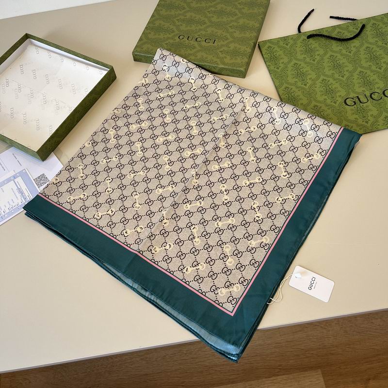 Gucci silk scarf hm (97)