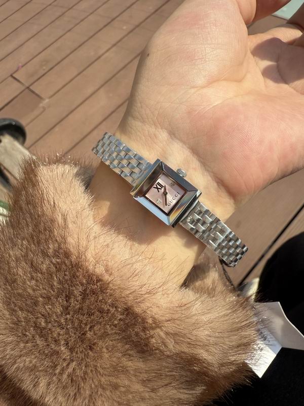 Gucci watch 26 (1)