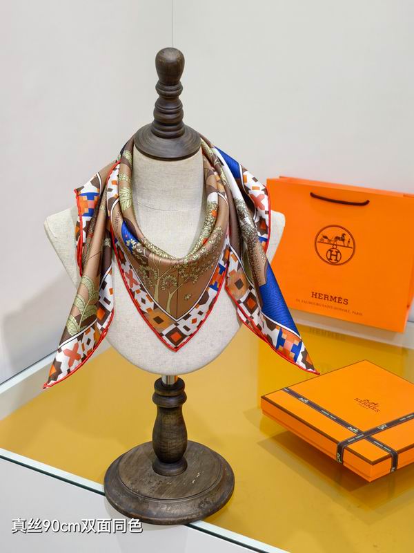 Hermes Silk Scarf 90X90cm E07 (11)