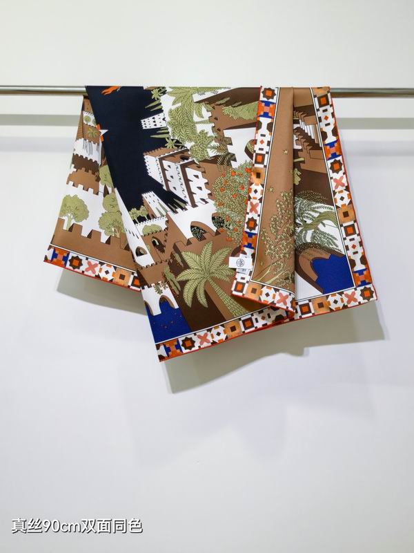 Hermes Silk Scarf 90X90cm E07 (12)