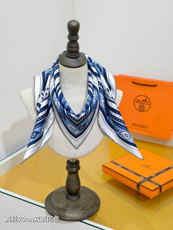 Hermes Silk Scarf 90X90cm E16 (11)