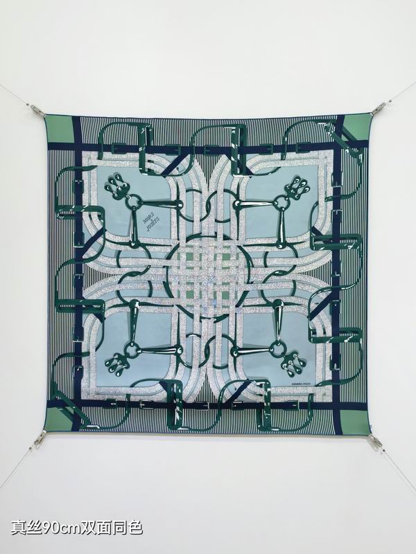 Hermes Silk Scarf 90X90cm E17 (25)