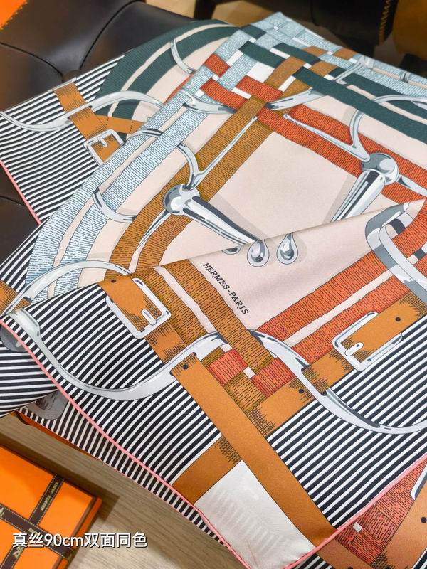 Hermes Silk Scarf 90X90cm E17 (4)