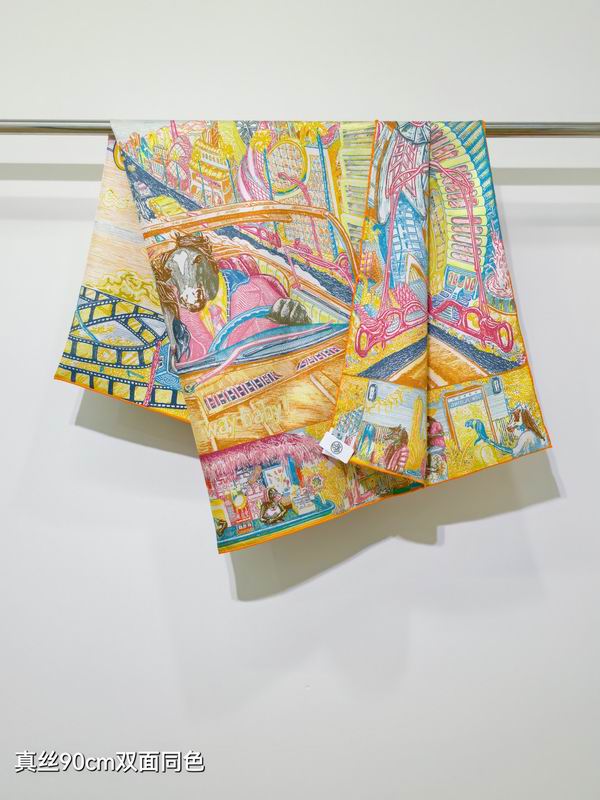 Hermes silk scarf 90X90cm E27 (21)