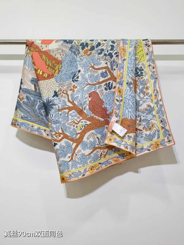 Hermes silk scarf 90X90cm E44 (3)