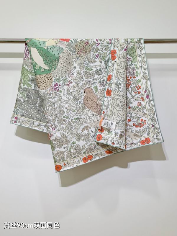 Hermes silk scarf 90X90cm E44 (33)