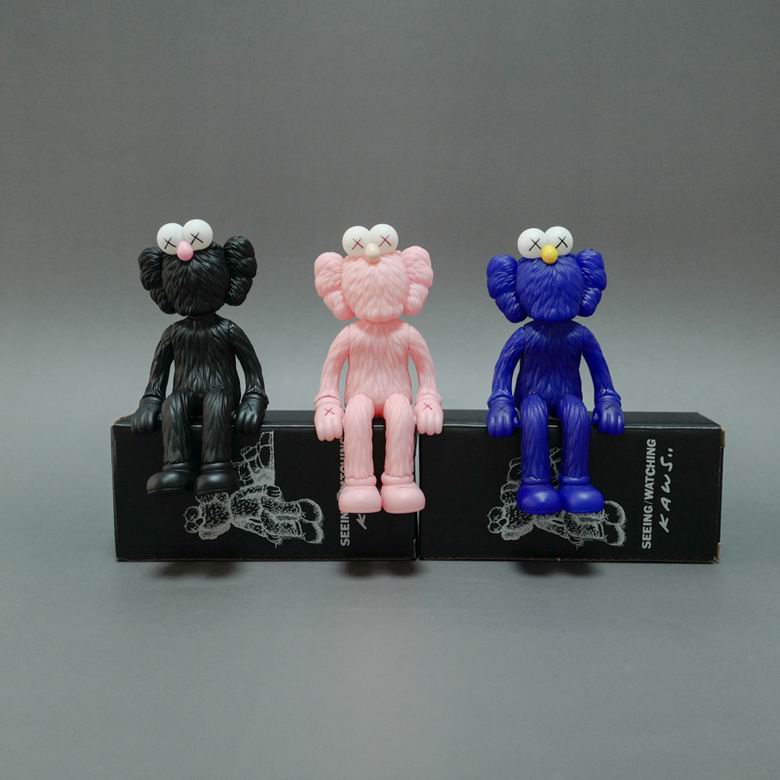 Kaws 12 6 9cm 60g m    (7)