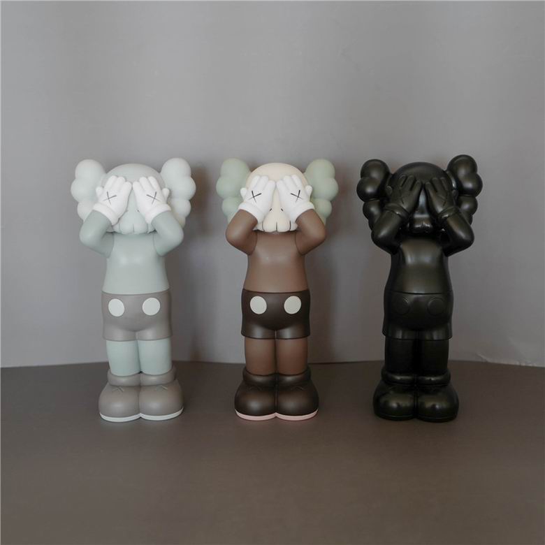 Kaws 12 9 25cm m   (1)