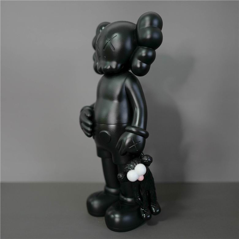 Kaws 12x8x31cm m (2)