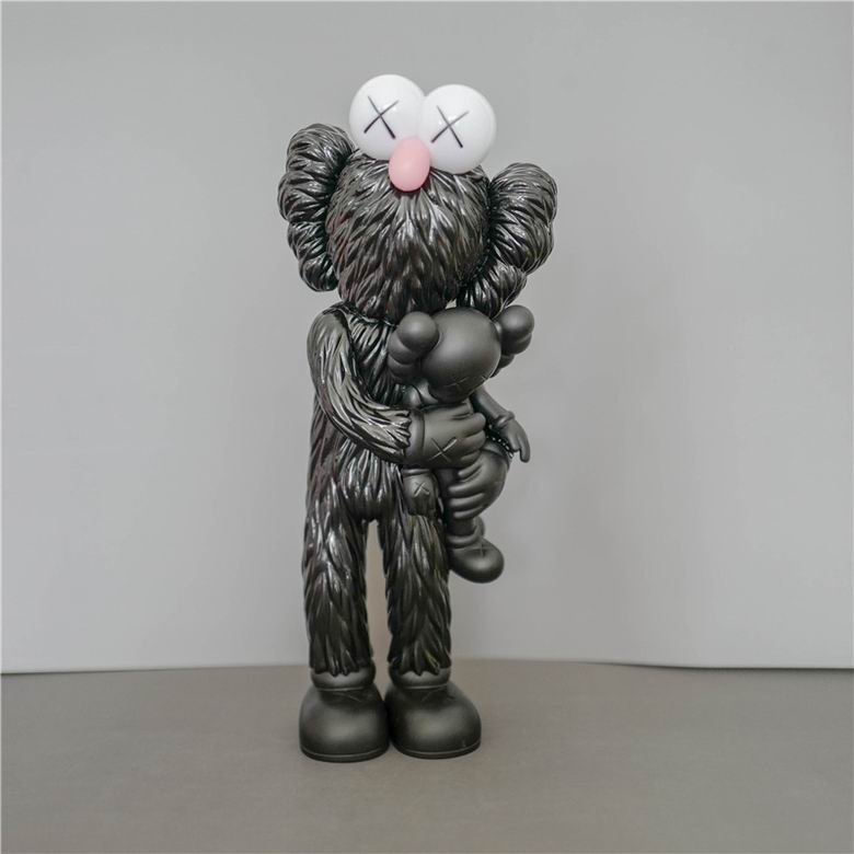 Kaws 14 10 31cm m   (8)