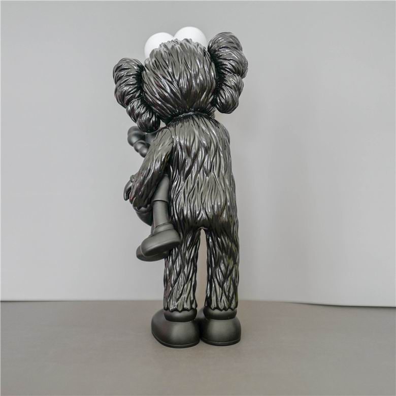 Kaws 14 10 31cm m   (9)