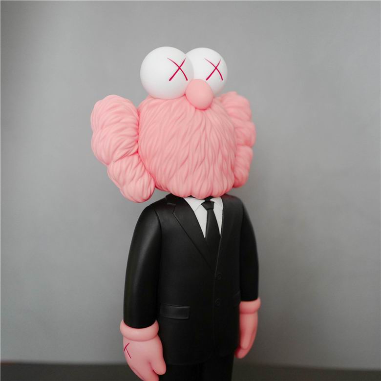 Kaws 15 10 37cm 900g m    (4)