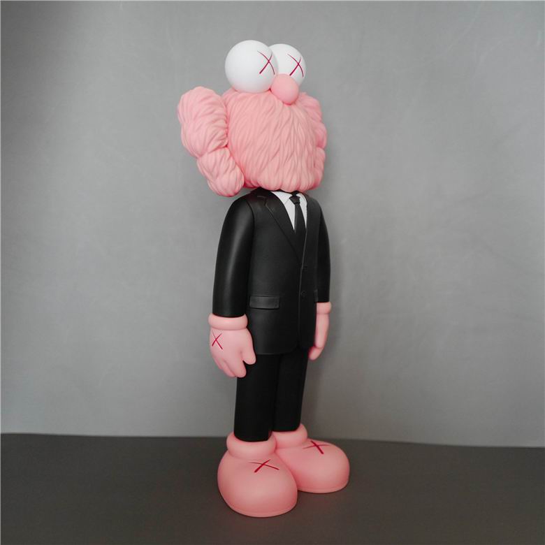 Kaws 15 10 37cm 900g m    (6)