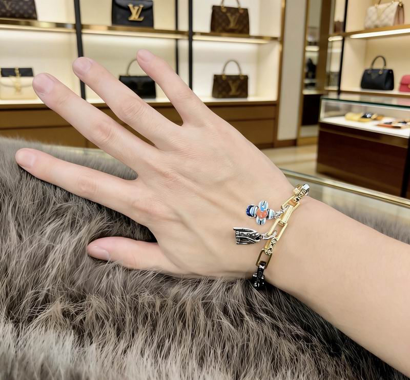LV Bracelet 02yxs63 (5)