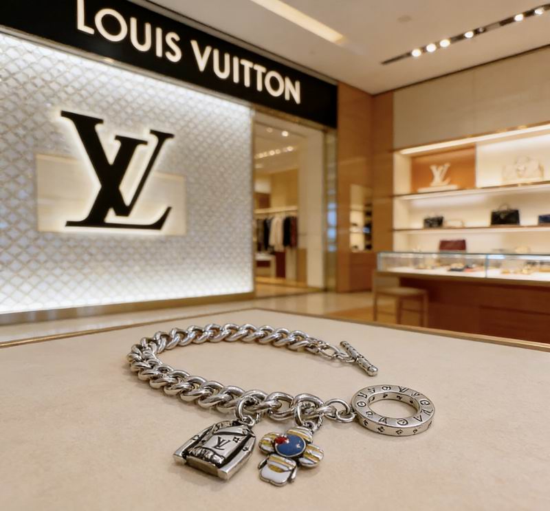 LV Bracelet 02yxs67 (1)