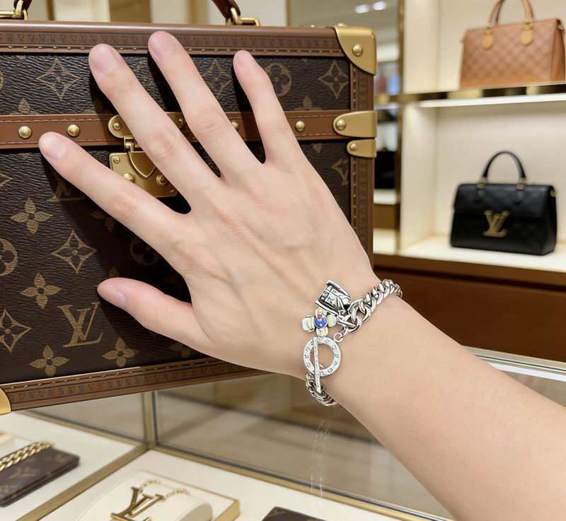 LV Bracelet 02yxs67 (7)