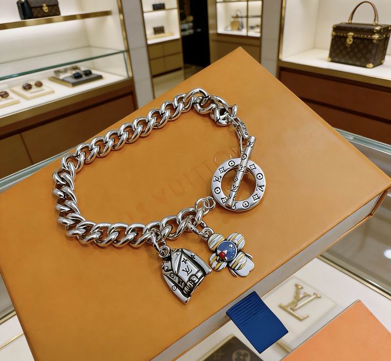 LV Bracelet 02yxs67 (8)