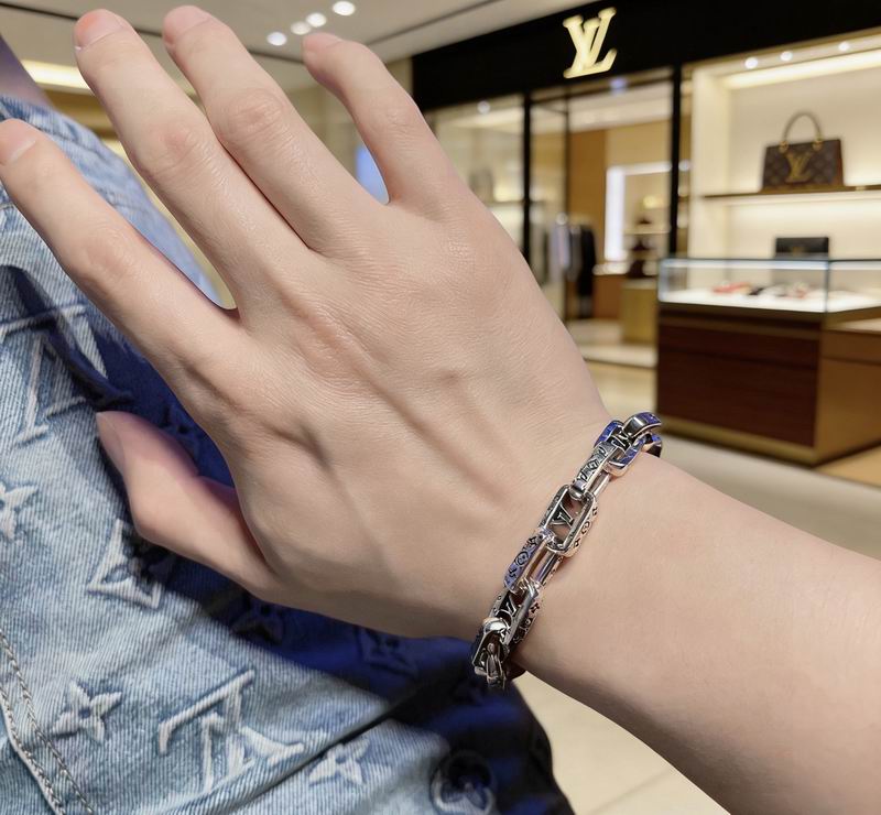 LV Bracelet 02yxs78 (6)