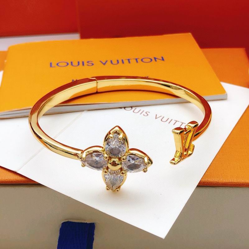 LV Bracelet 02yxs81 (3)