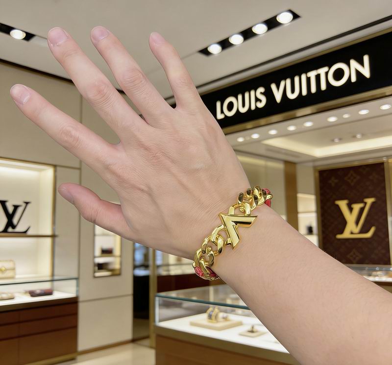 LV Bracelet 03yxs143 (9)