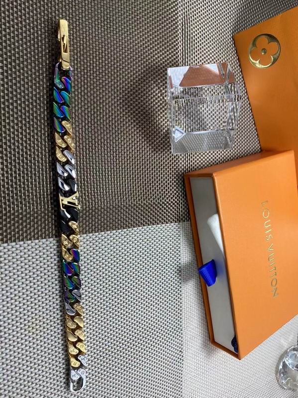 LV Bracelet 03yxs149 (1)