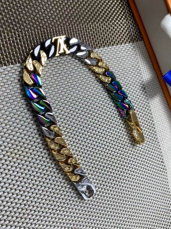 LV Bracelet 03yxs149 (3)
