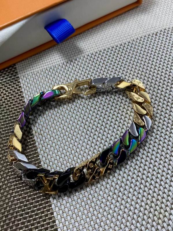 LV Bracelet 03yxs149 (5)
