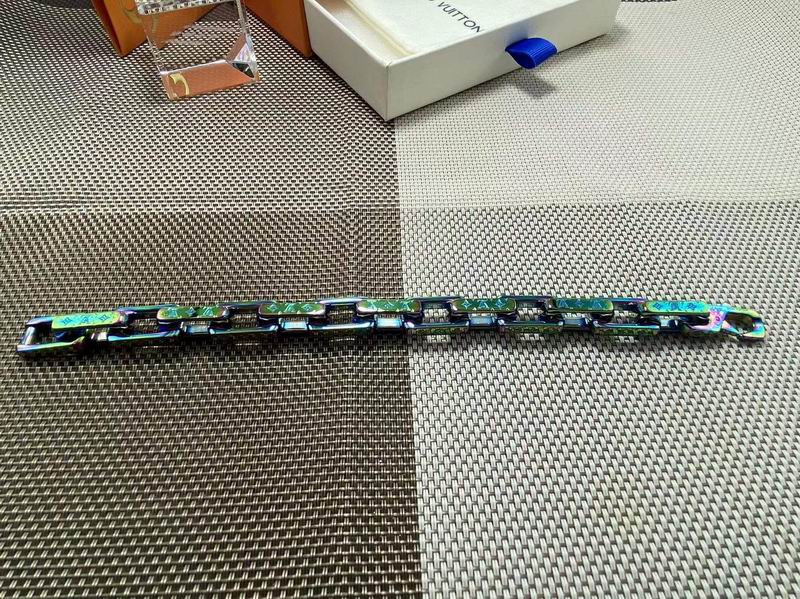 LV Bracelet 03yxs150 (4)