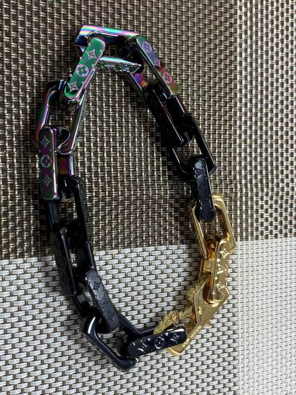 LV Bracelet 03yxs151 (4)