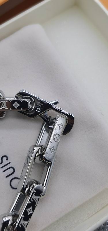 LV Bracelet 03yxs153 (5)