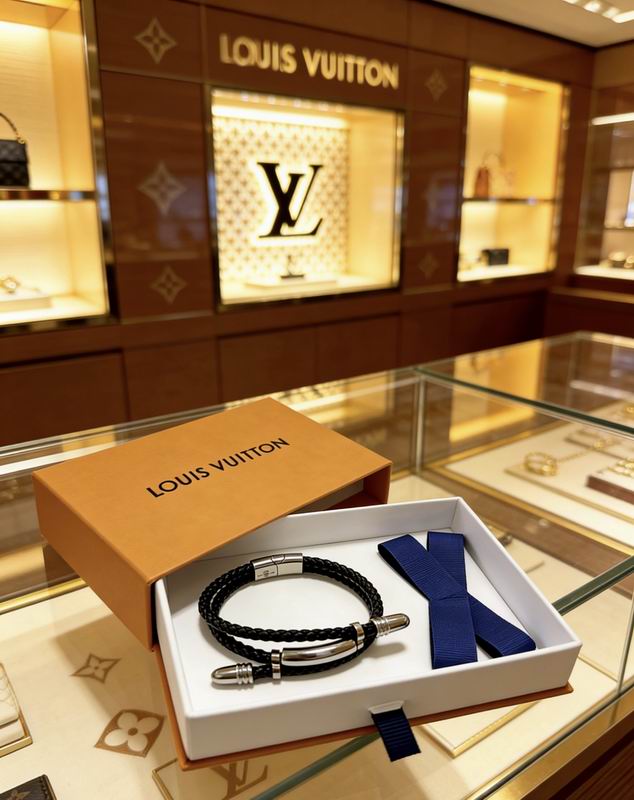 LV Bracelet 03yxs158 (2)