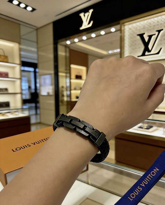 LV Bracelet 03yxs161 (8)