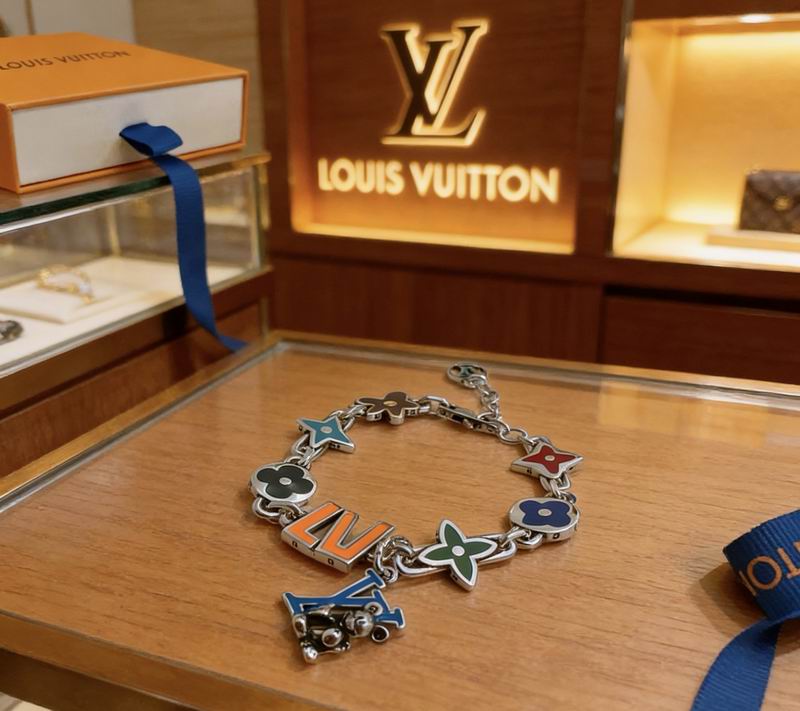 LV Bracelet 03yxs173 (2)