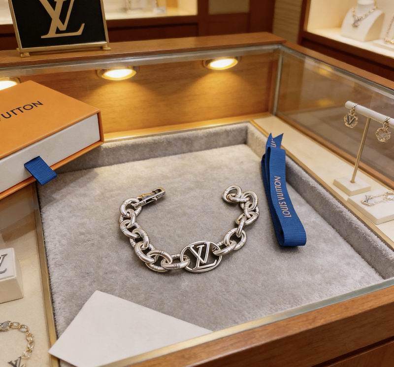 LV Bracelet 03yxs175 (8)