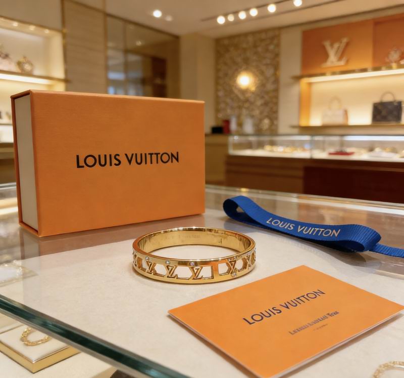 LV Bracelet 03yxs180 (1)