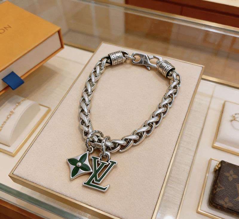 LV Bracelet 03yxs186 (2)
