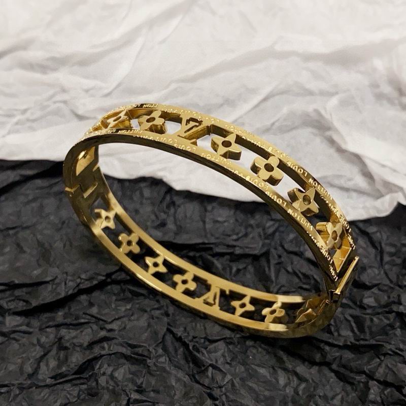 LV Bracelet 03yxs189 (9)