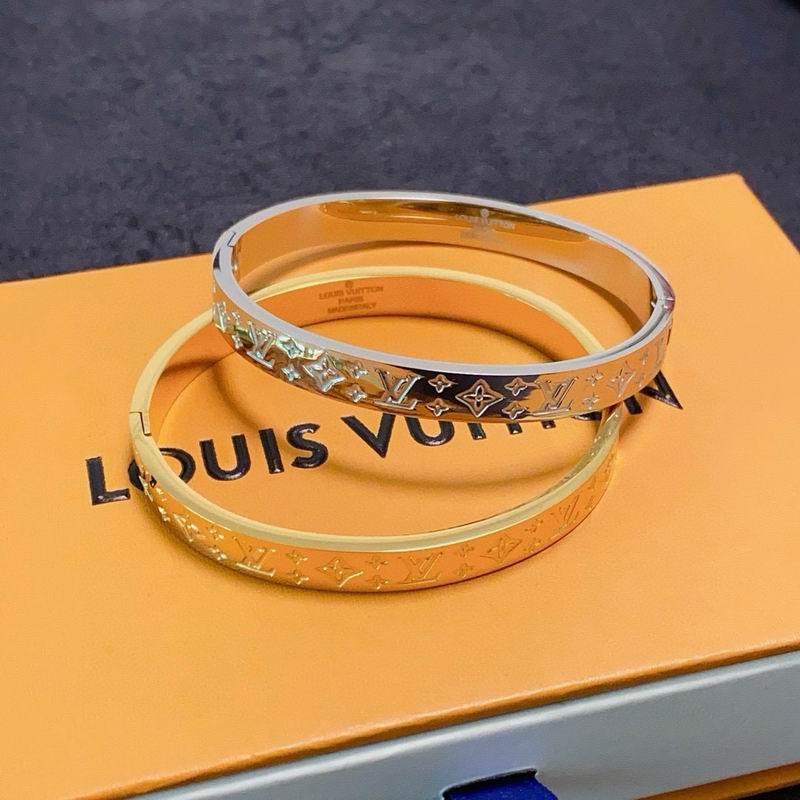 LV Bracelet 03yxs190 (3)