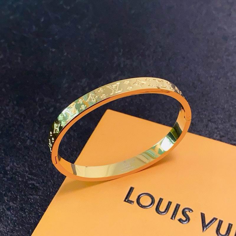 LV Bracelet 03yxs190 (6)