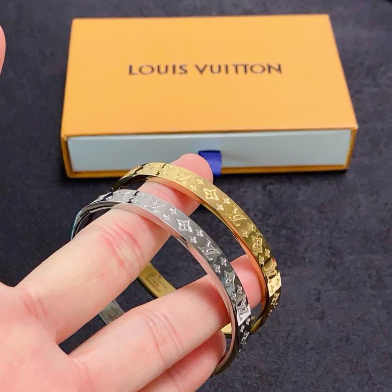 LV Bracelet 03yxs190 (8)